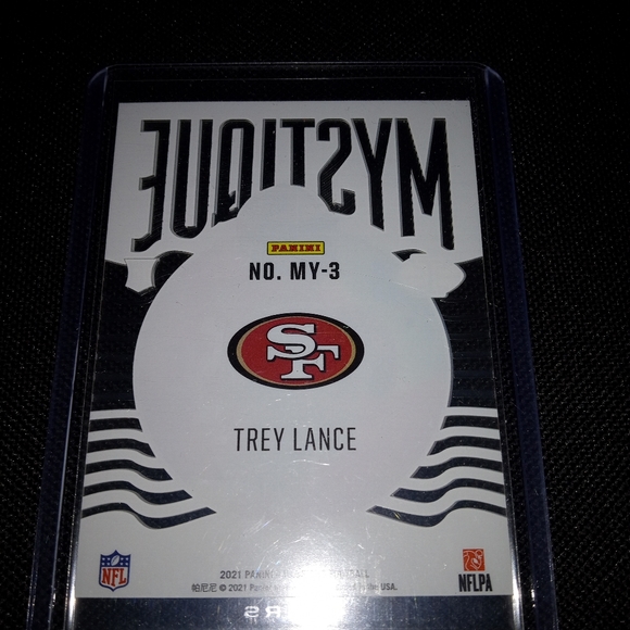 Trey Lance rc - Picture 4 of 4